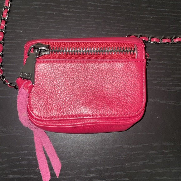 Red crossbody - Picture 8 of 8